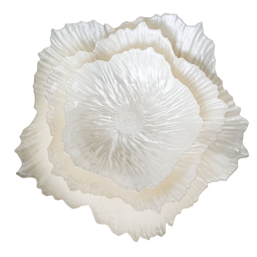 SET OF 3 PEARLESCENT GLASS BOWLS - IVORY